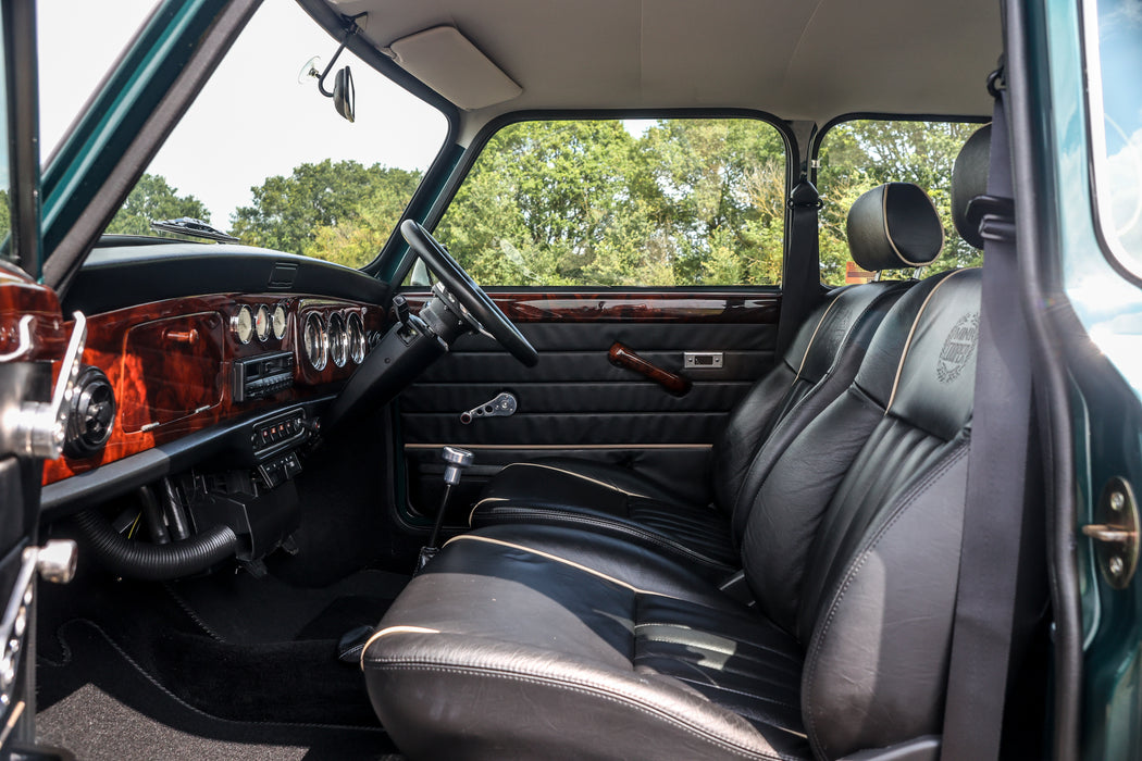 1995 CLASSIC ROVER MINI COOPER Si by JOHN COOPER GARAGES