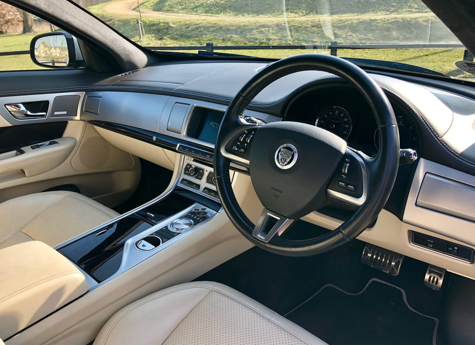 2011 JAGUAR XF 3.0 V6 S PORTFOLIO