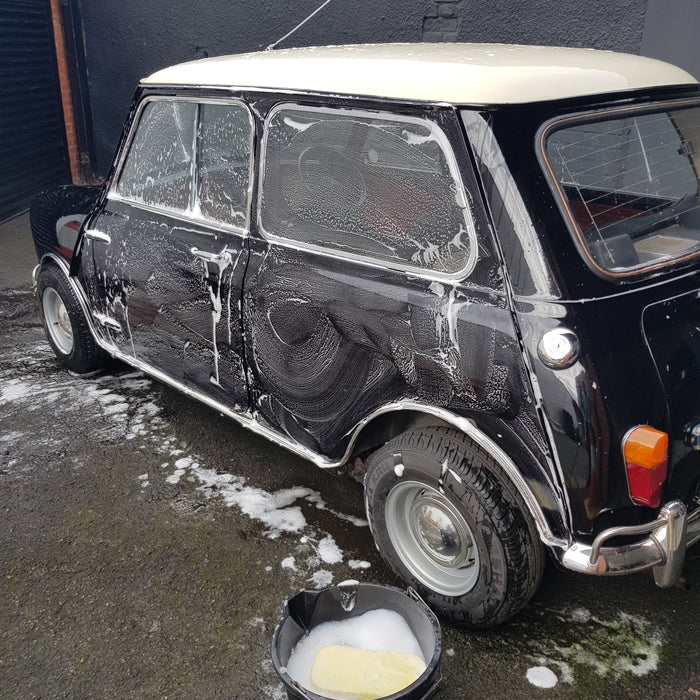 How to maintain a Classic Mini and keep it in excellent condition
