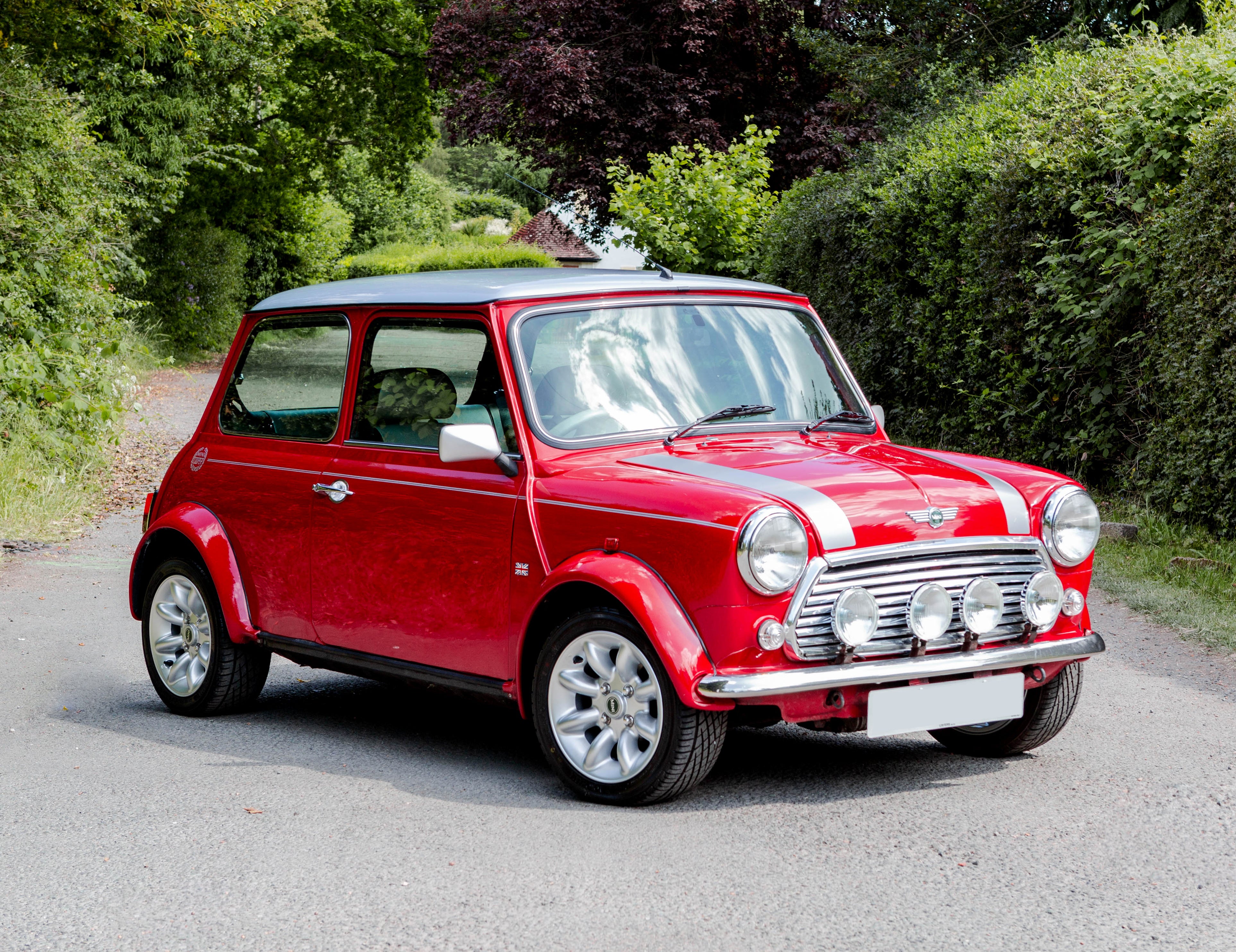 Take it to the next level: Customising your classic Mini with accessories