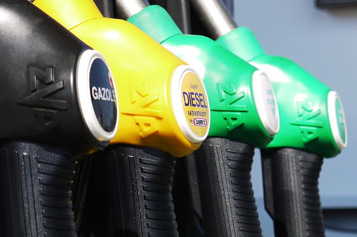 What will happen to classic cars when petrol is banned in 2035?