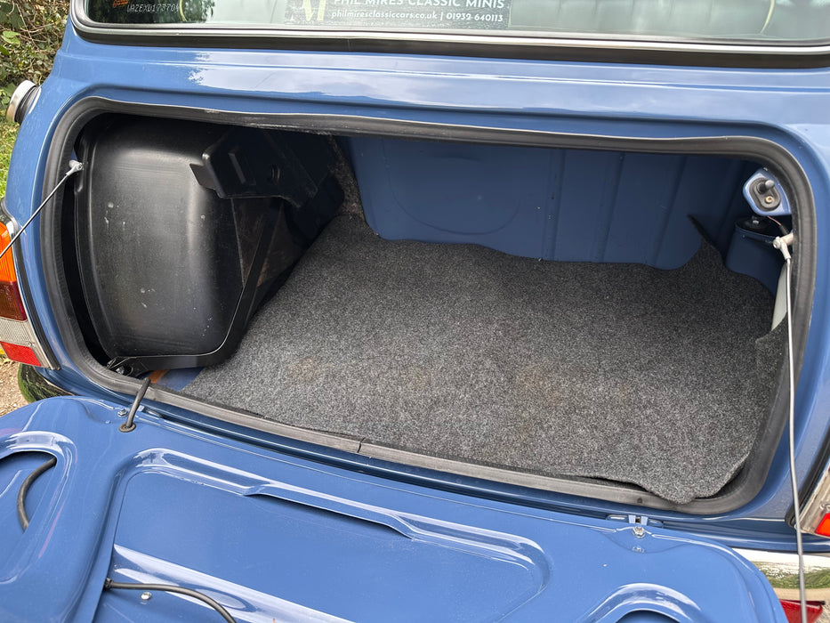 1999 CLASSIC ROVER MINI 40 (COMING SOON)
